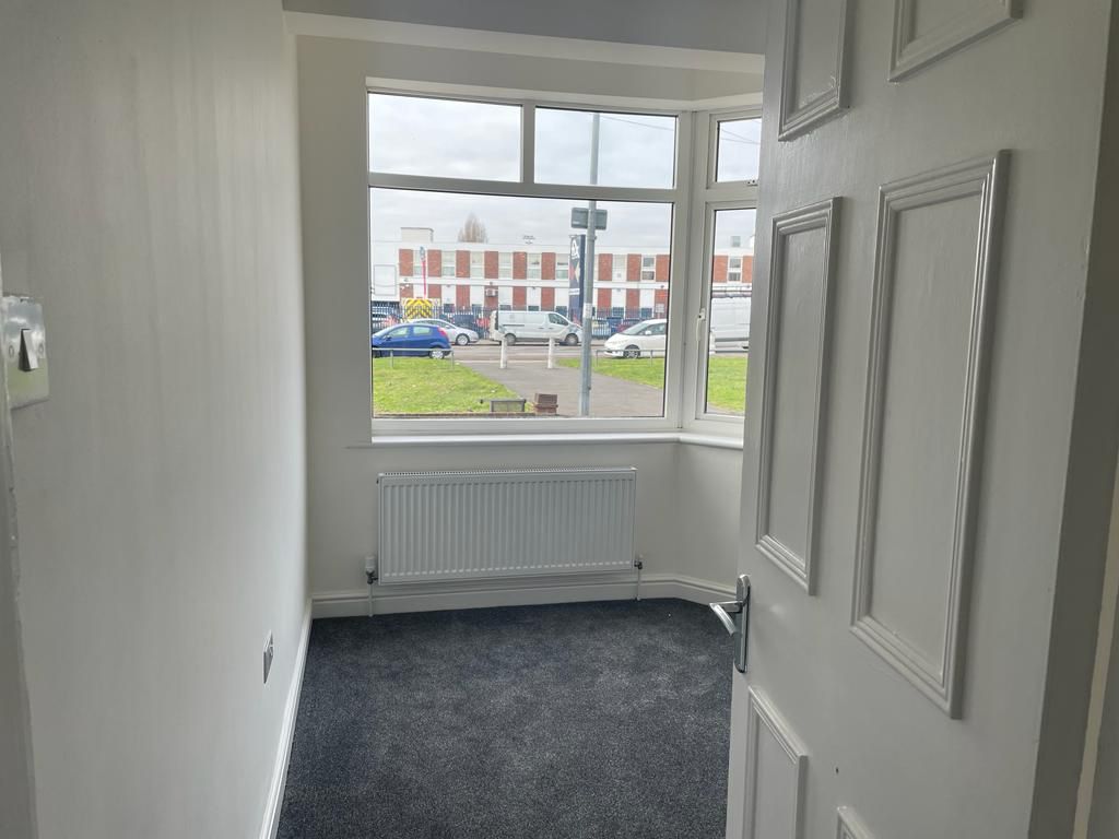 2 Bedroom Rainham road RM10 Main Homes Ltd