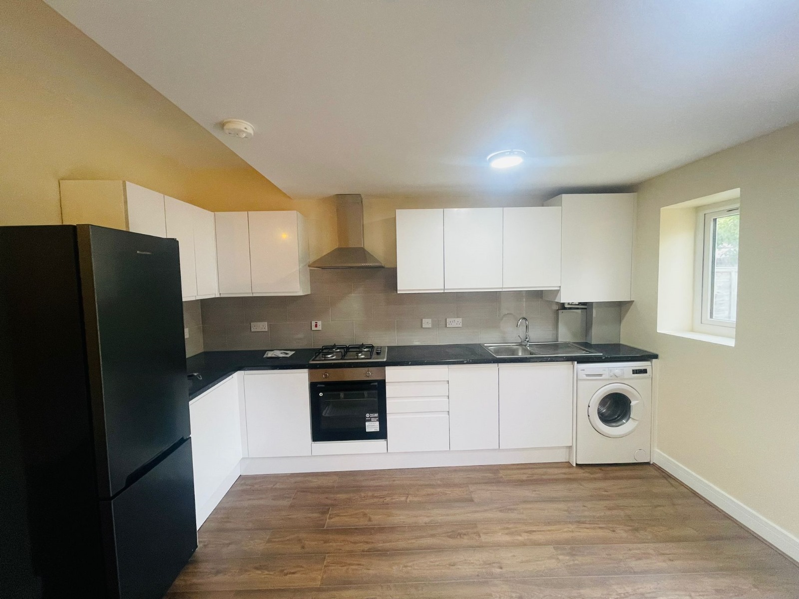 3 bedroom house, Bonham Road, Dagenham Main Homes Ltd